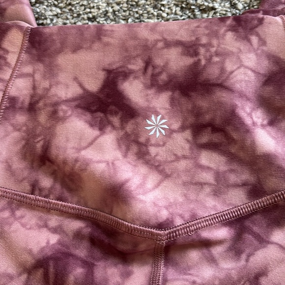 Athleta Salutation Stash pocket leggings size small petite - Picture 6 of 6